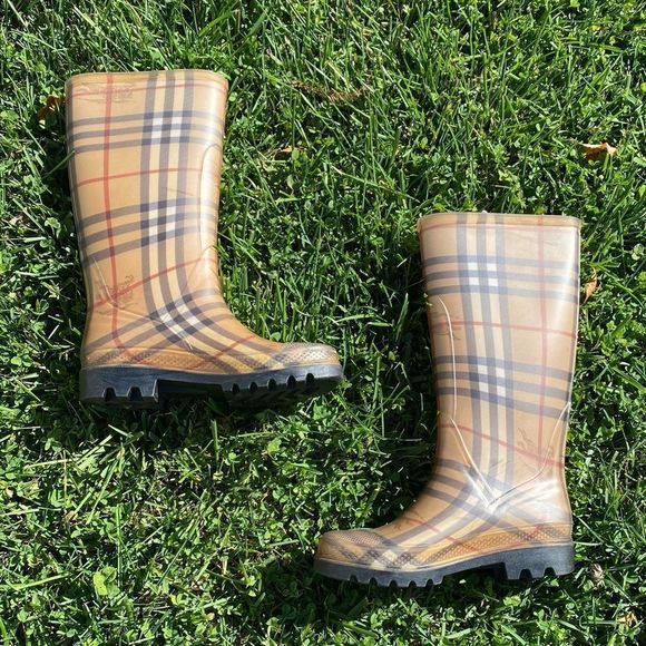 Burberry Shoes - Burberry Nova Check Print rain boots